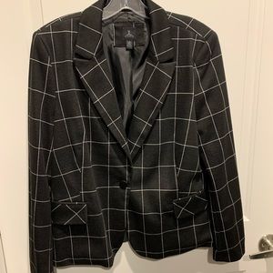 Black and white plaid jacket/blazer. Never worn.